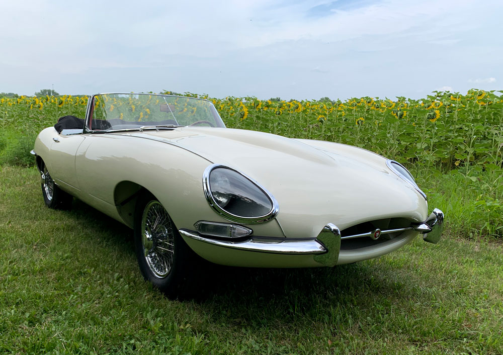 Sport and Specialty Crew 1961 Jaguar Series 1 E-Type